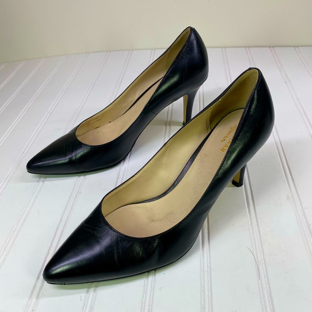 Cole Haan black leather pumps